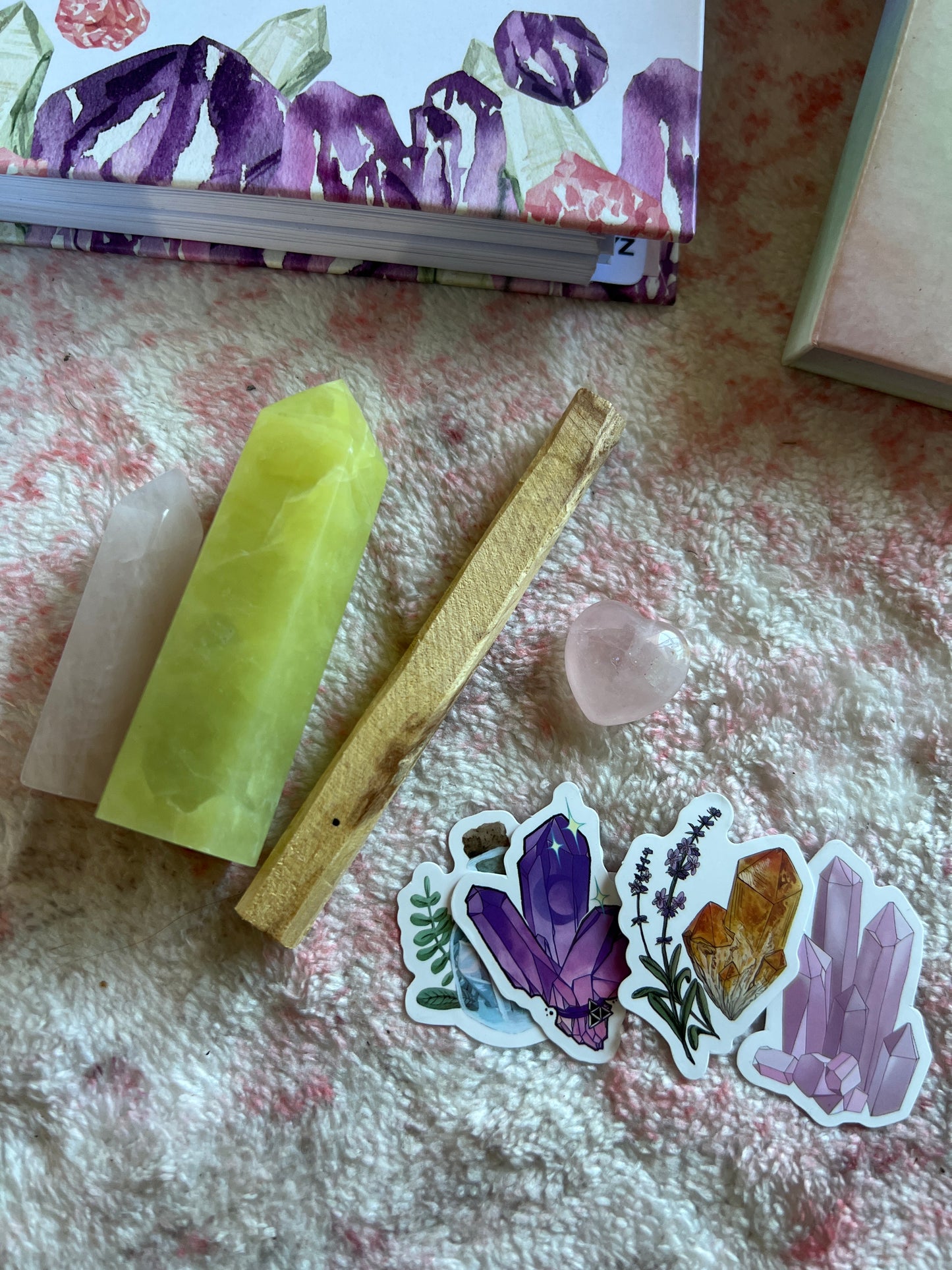 Let’s Focus on the Heart – Crystal Empowerment Box (Box 5)