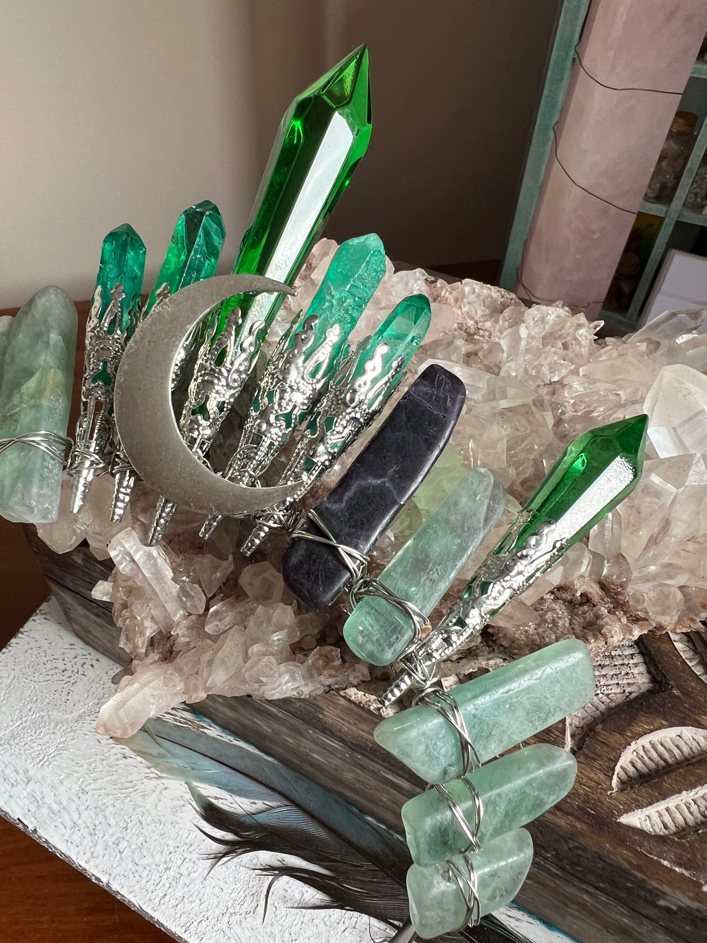 Queen Triple Point Crystal Crown