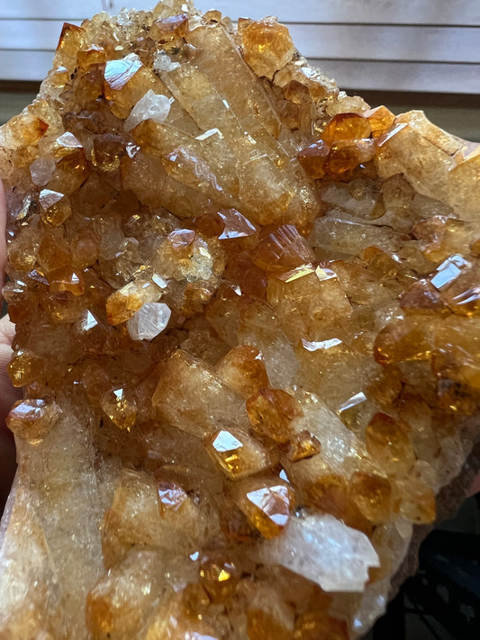 Exploring Citrine: Natural vs. Heat-Treated Varieties