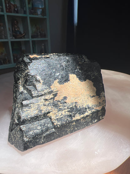 Black Tourmaline – Protection & Grounding