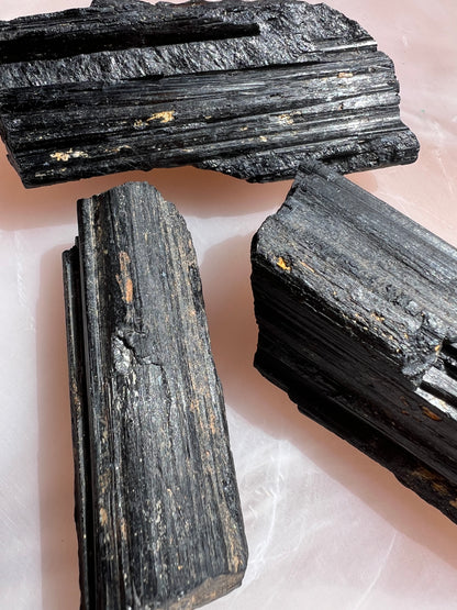 Black Tourmaline – Protection & Grounding