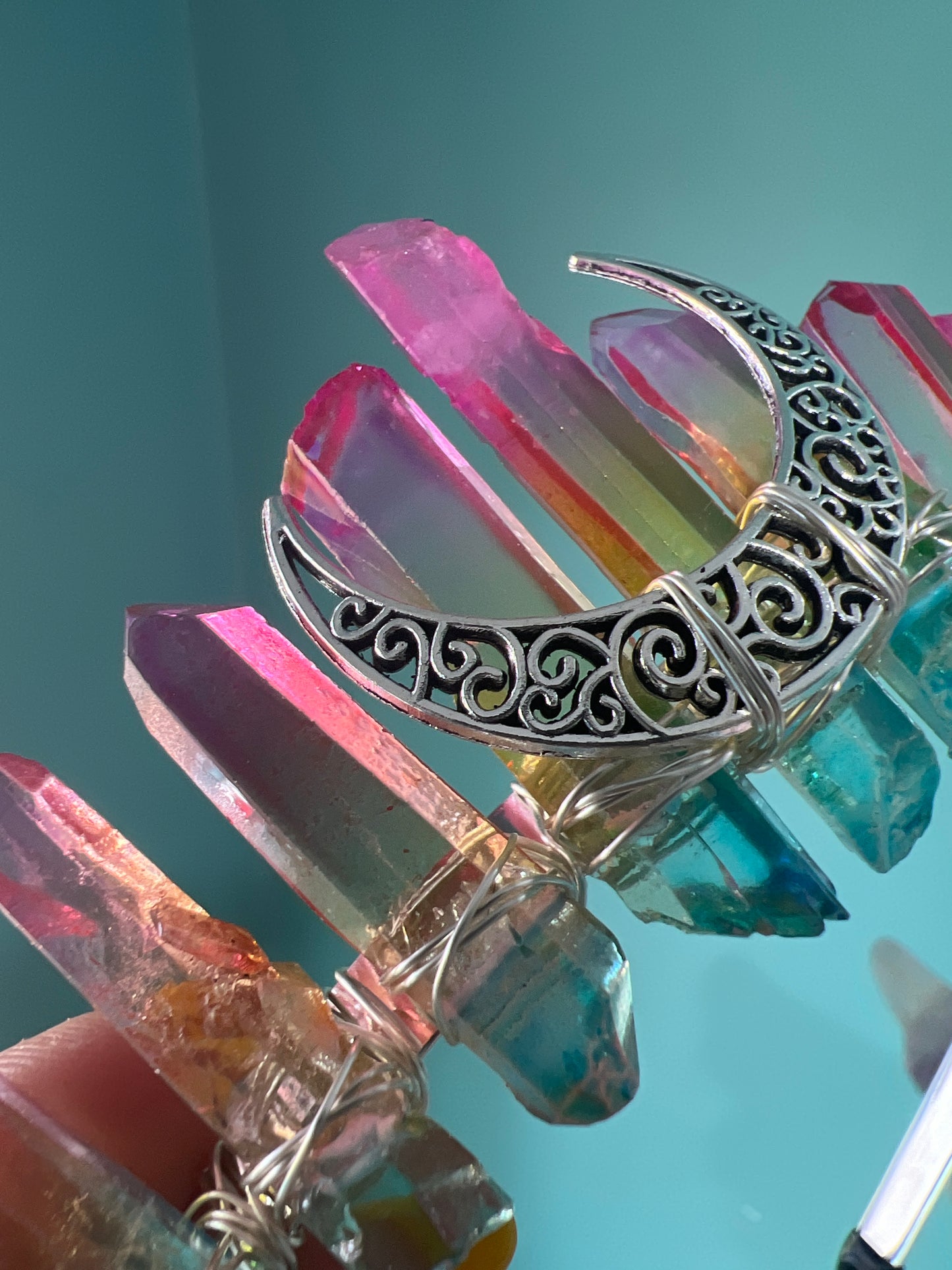 Aura Crystal Crowns