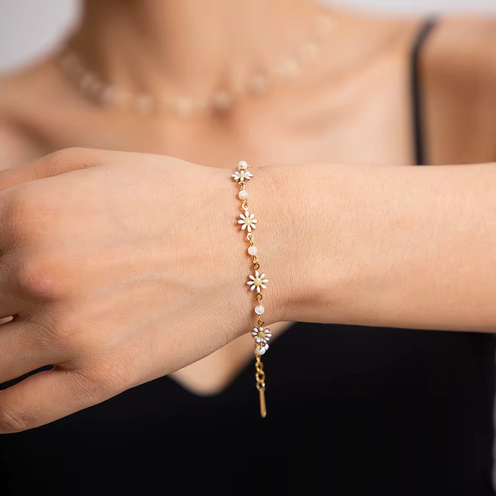 Daisy Chain Bracelet