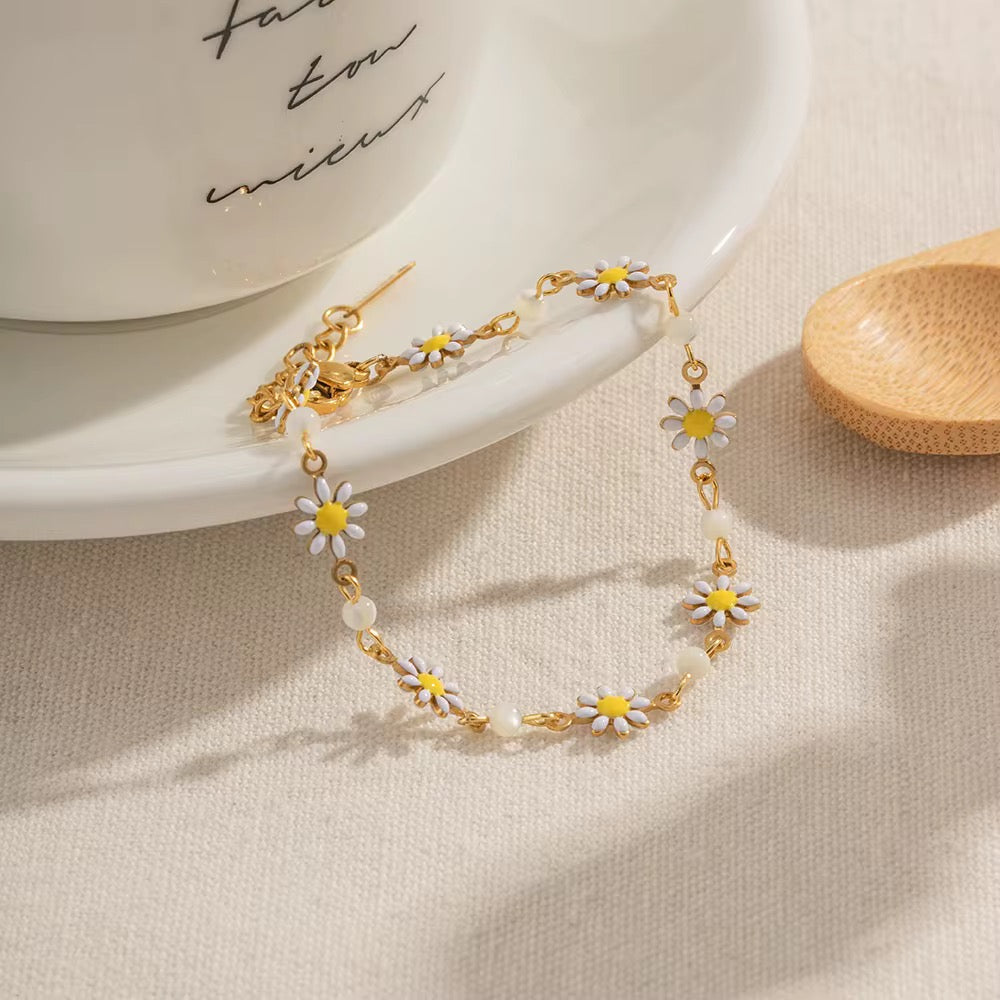 Daisy Chain Bracelet