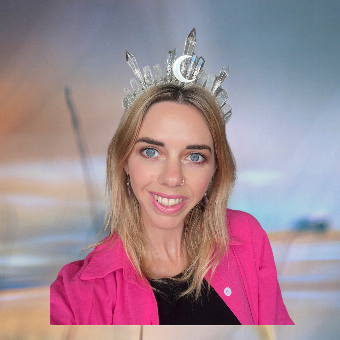 Queen Triple Point Crystal Crown