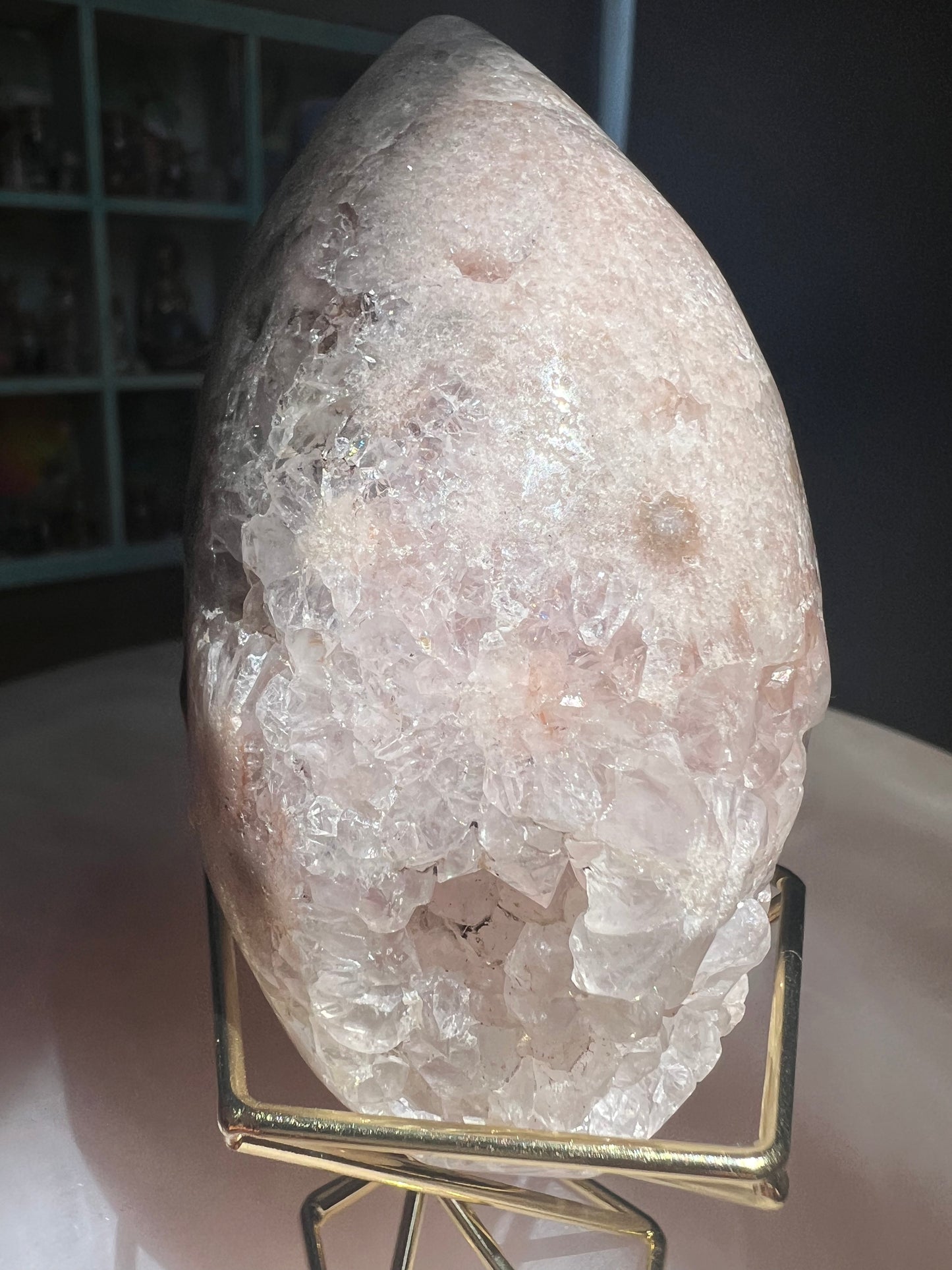 Blossom Agate Egg Carving